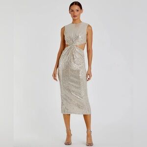 NWT Mac Duggal Silver Sequin Front Twist Cut Out Sheath Dress Nude size 4